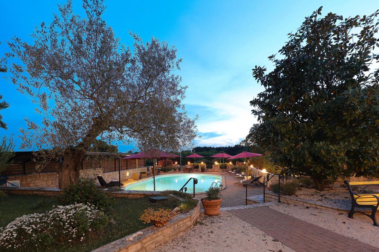 B & B Casa Rustica Dva Baladura Rooms Kanfanar Buitenkant foto